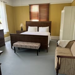 Victorian loft apartment in Historic Motel