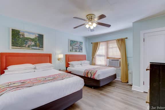 Unit 1 3 Queen, 2 Bdrm Suite With Kitchenette,Wifi - Image 2