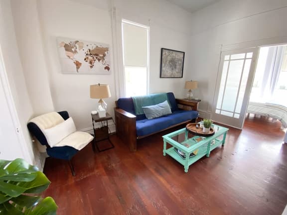 Zen Loft Downtown With Plenty Of free Parking - Image 1